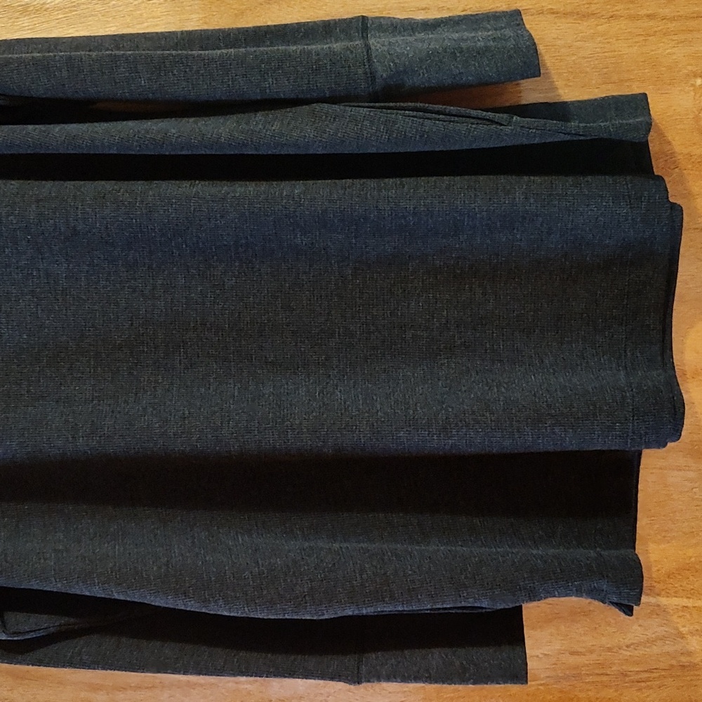 NWT J.Jill Waffle Knit Thermal Top Dark Charcoal Boat Neck Button Cuff Size LT - Picture 9 of 13